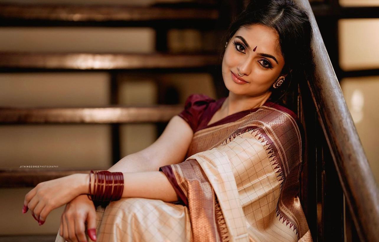 Elegant Banarasi Soft Silk Saree with Gold Brocade Work