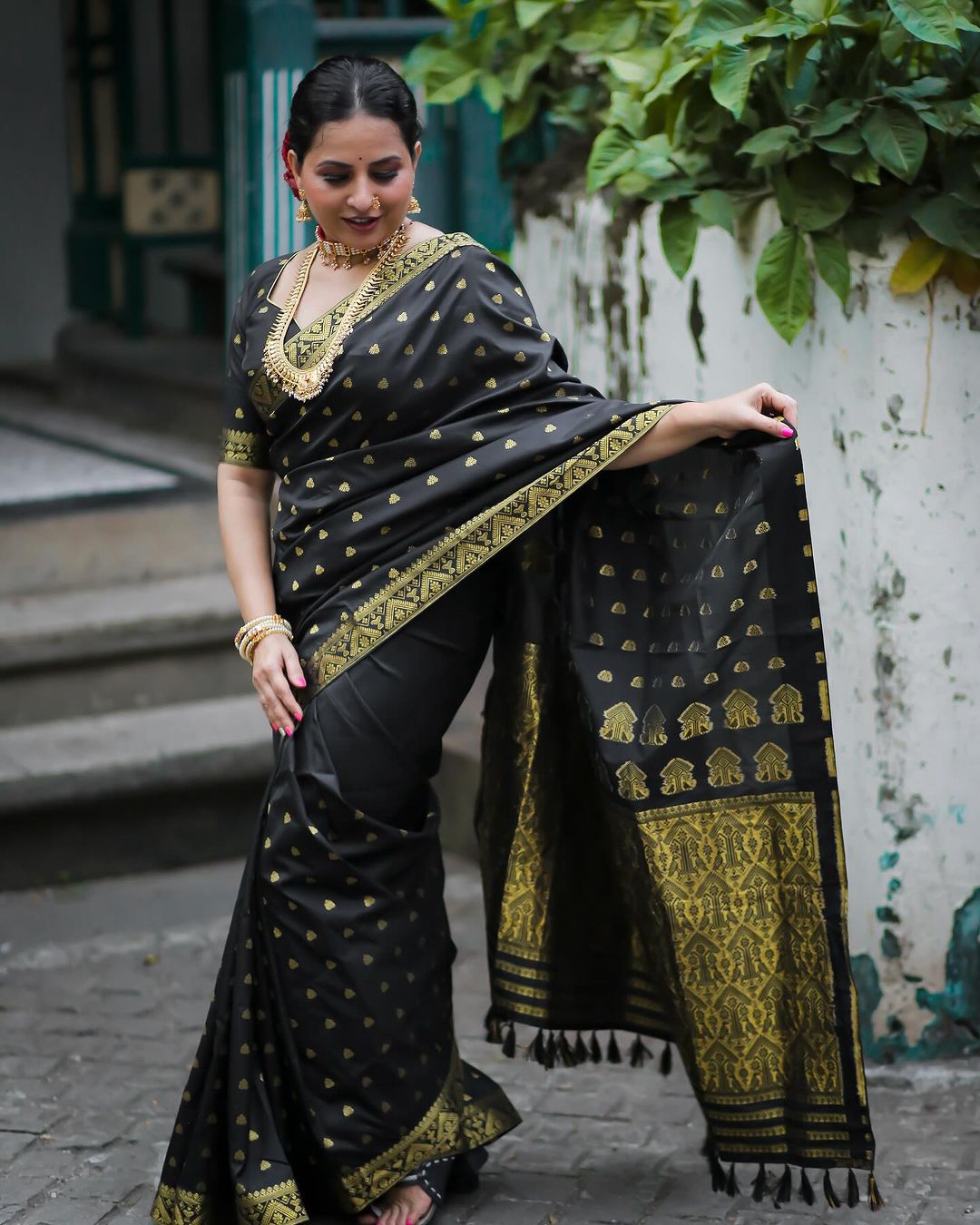 Traditional Banarasi Soft Silk Saree – Heavy Brocade and Golden Zari Detailing