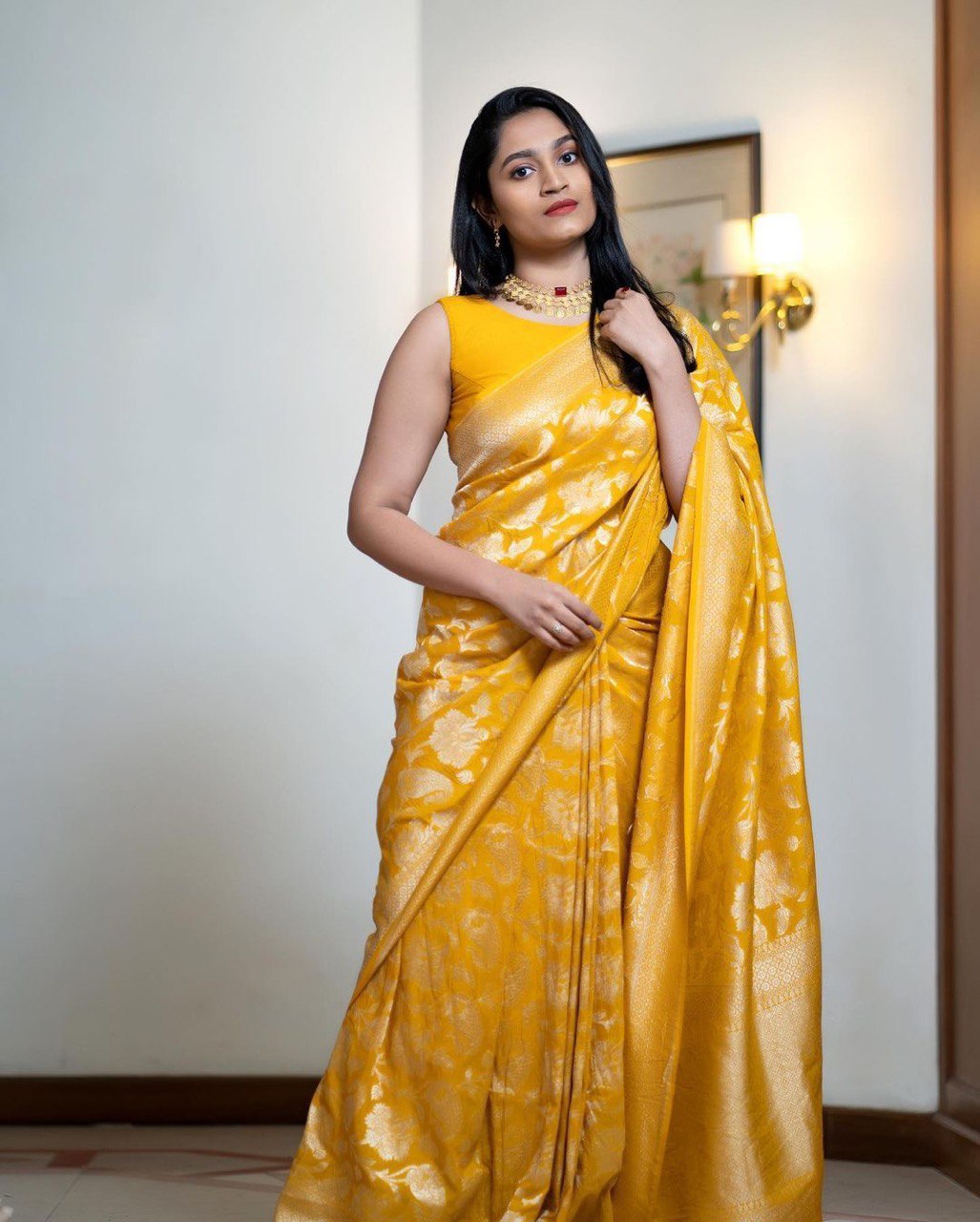 Kanjivaram Banarasi Soft Silk Saree – Timeless Elegance with Traditional Grace